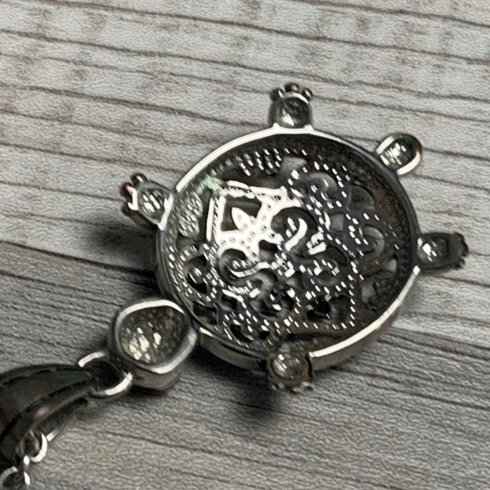 Silver Tone Filigree Turtle Pendant Necklace Crystal Eyes 20 Inch Chain 4493